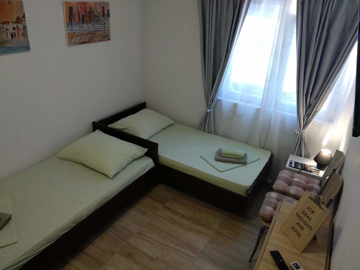 Guest House Put เนอุม ห้อง รูปภาพ